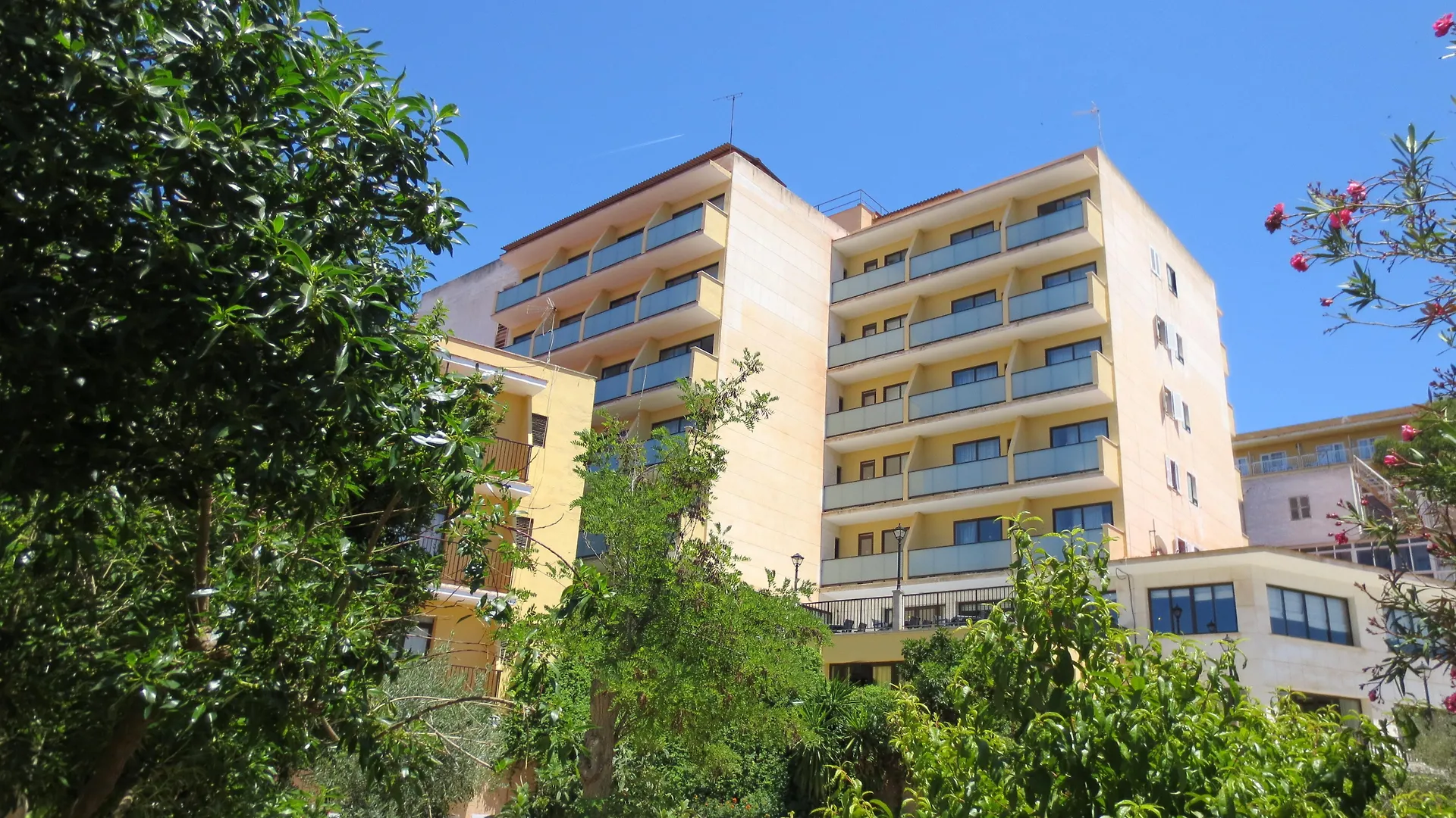 Hotel Amazonas El Arenal  El Arenal (Mallorca)